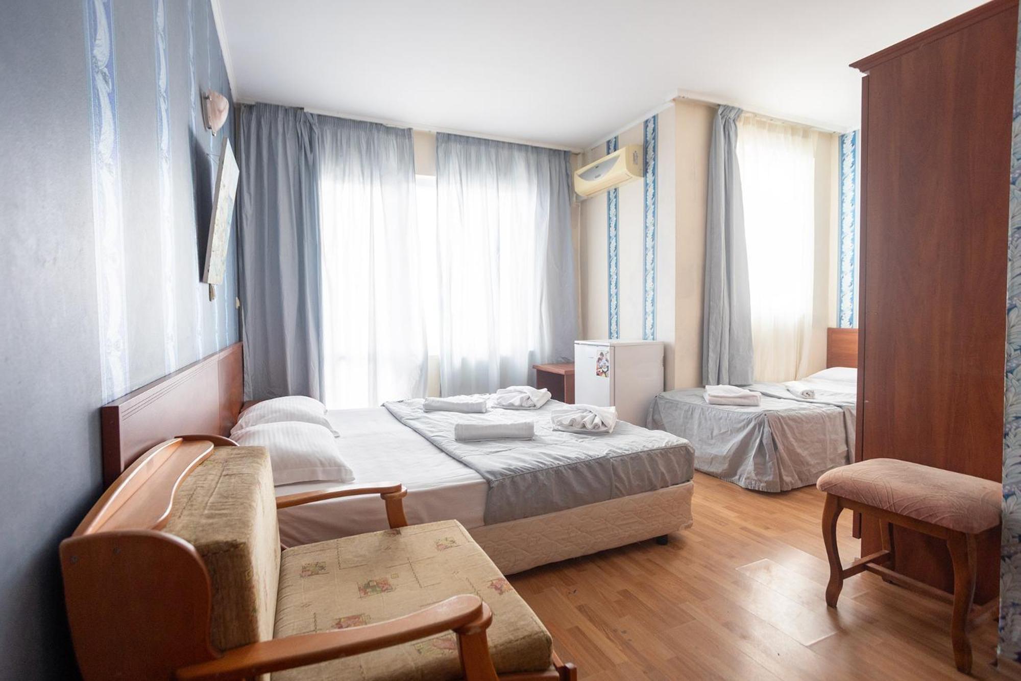Lotos Hotel Balchik Esterno foto