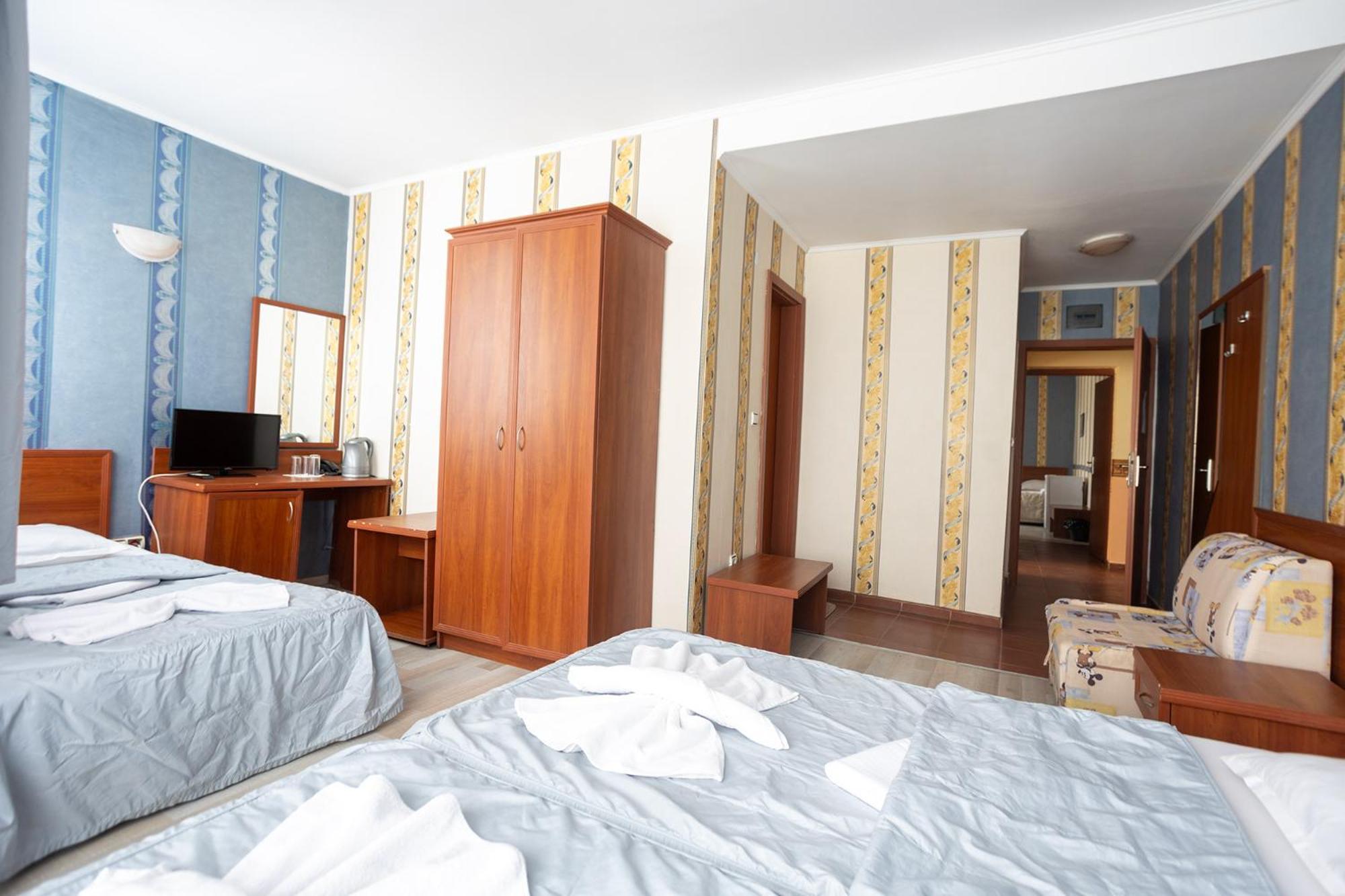 Lotos Hotel Balchik Esterno foto