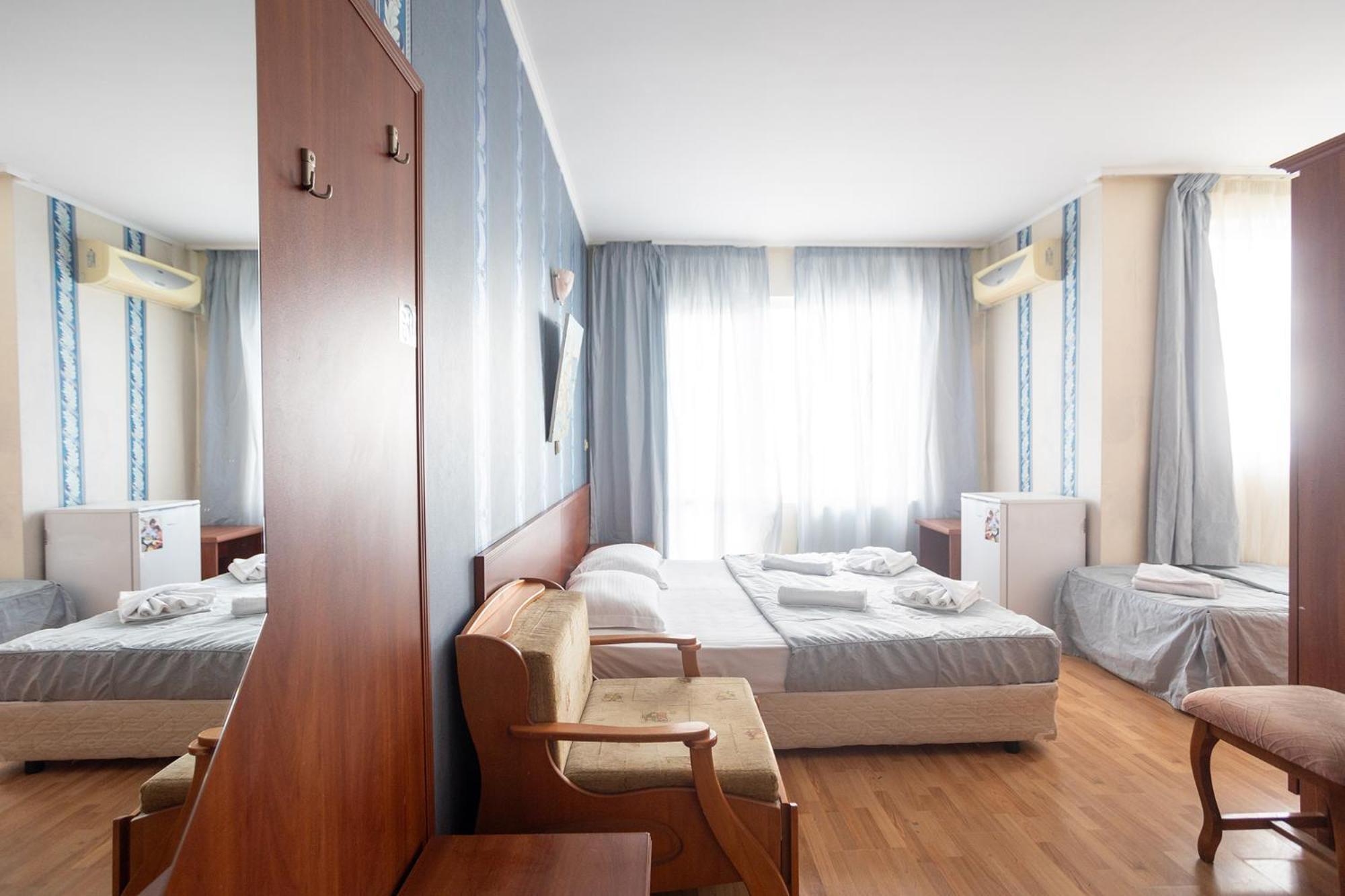 Lotos Hotel Balchik Esterno foto