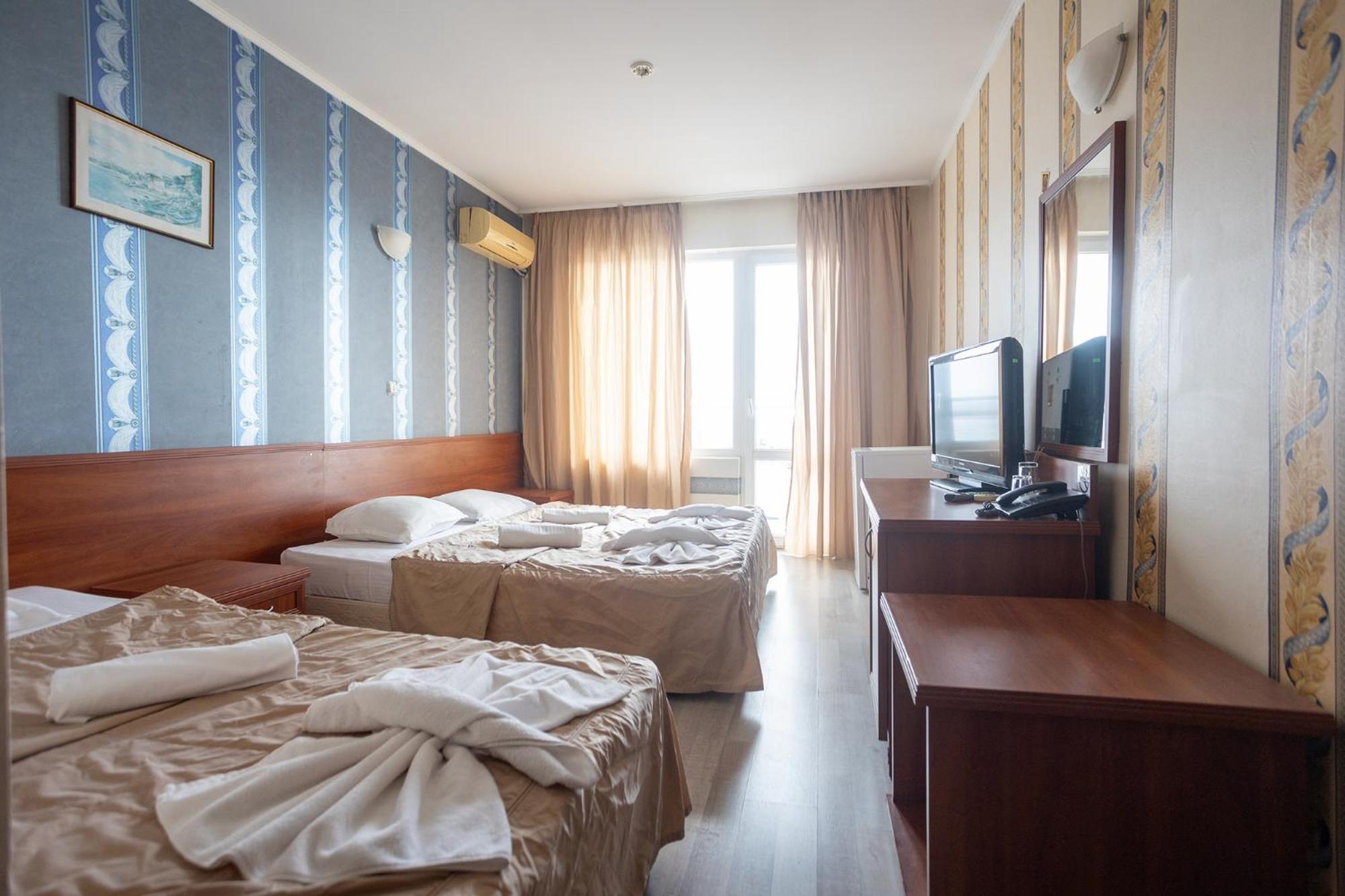 Lotos Hotel Balchik Esterno foto