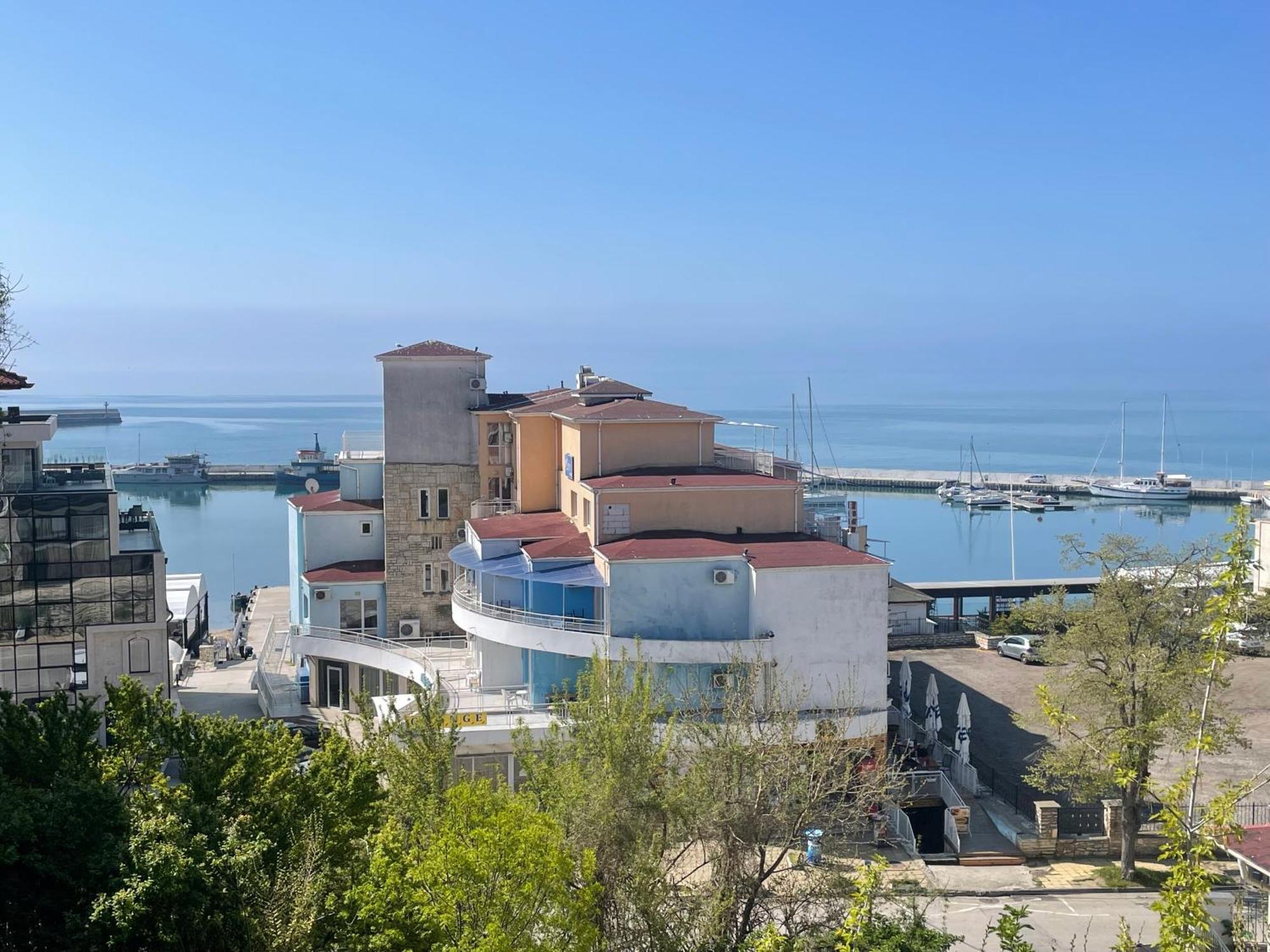 Lotos Hotel Balchik Esterno foto