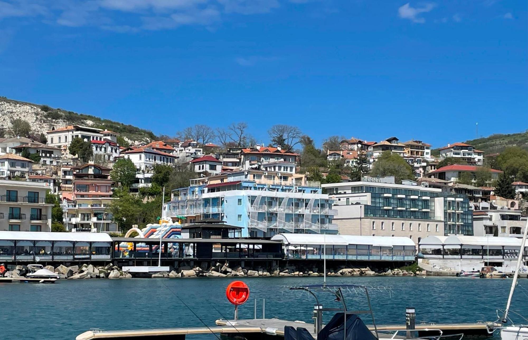 Lotos Hotel Balchik Esterno foto