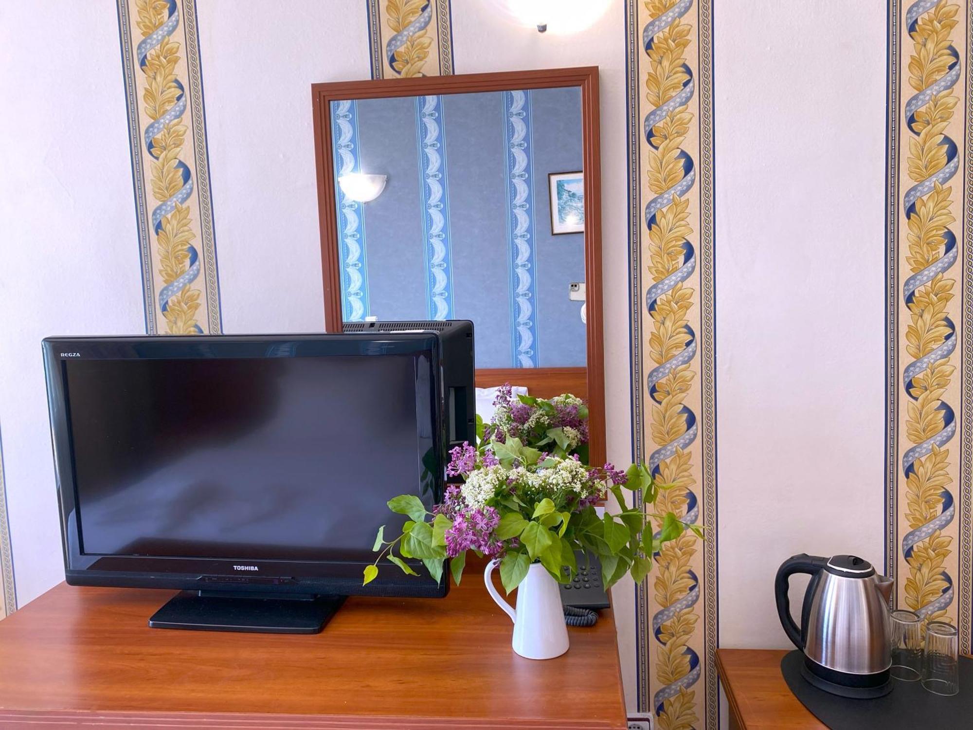 Lotos Hotel Balchik Esterno foto