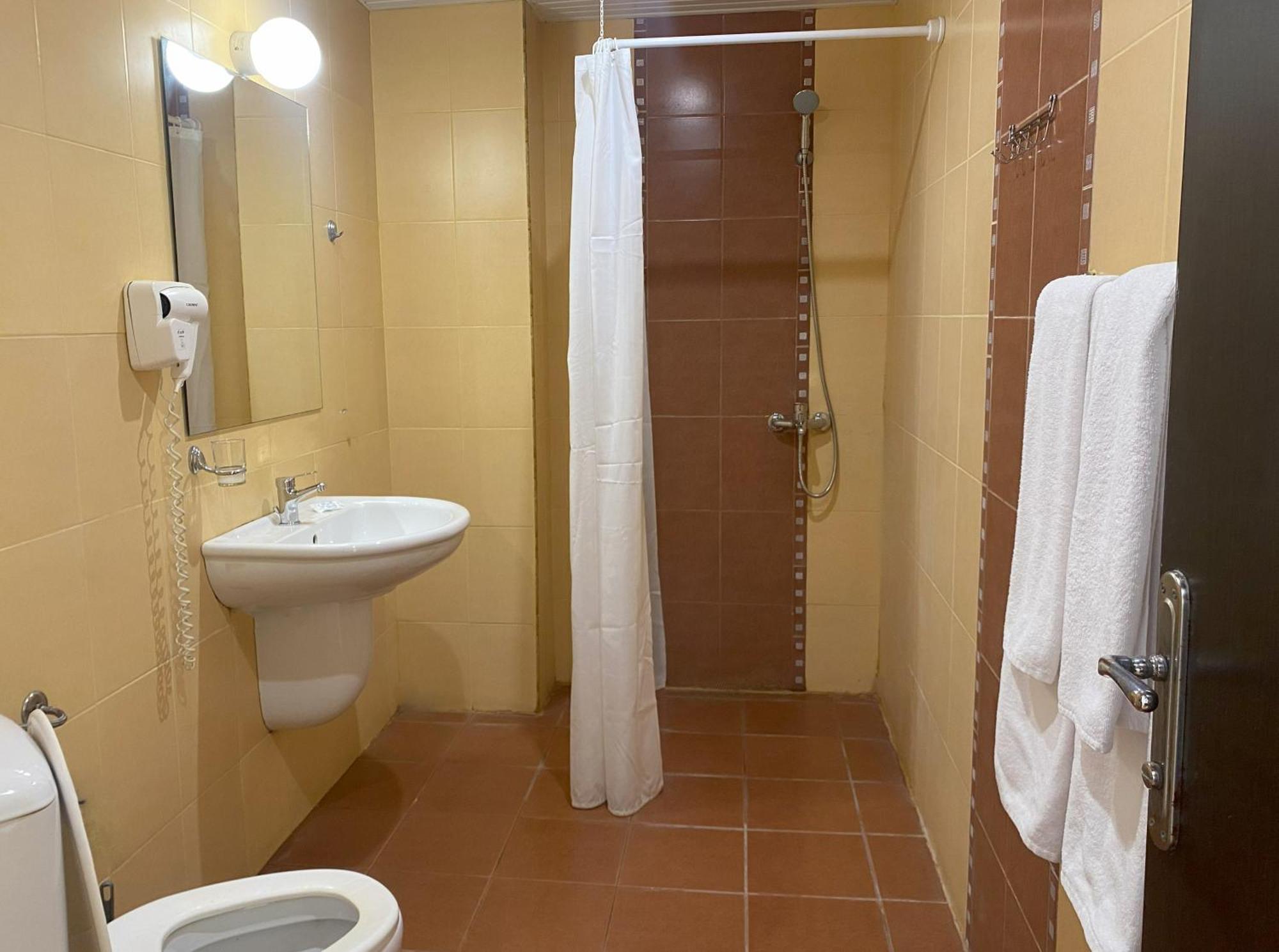Lotos Hotel Balchik Esterno foto