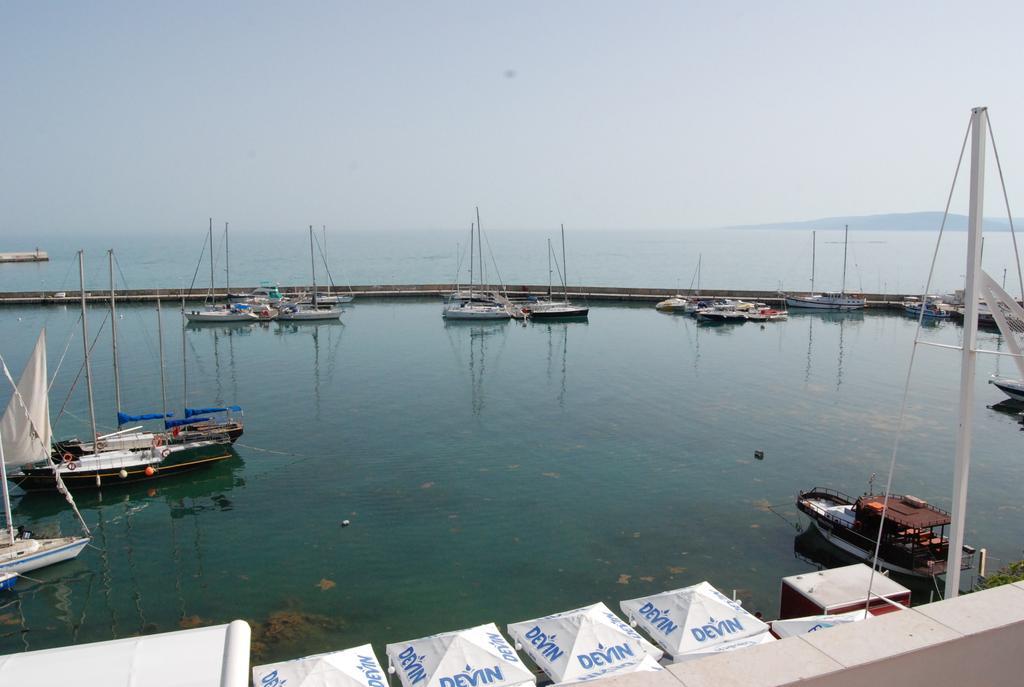 Lotos Hotel Balchik Esterno foto