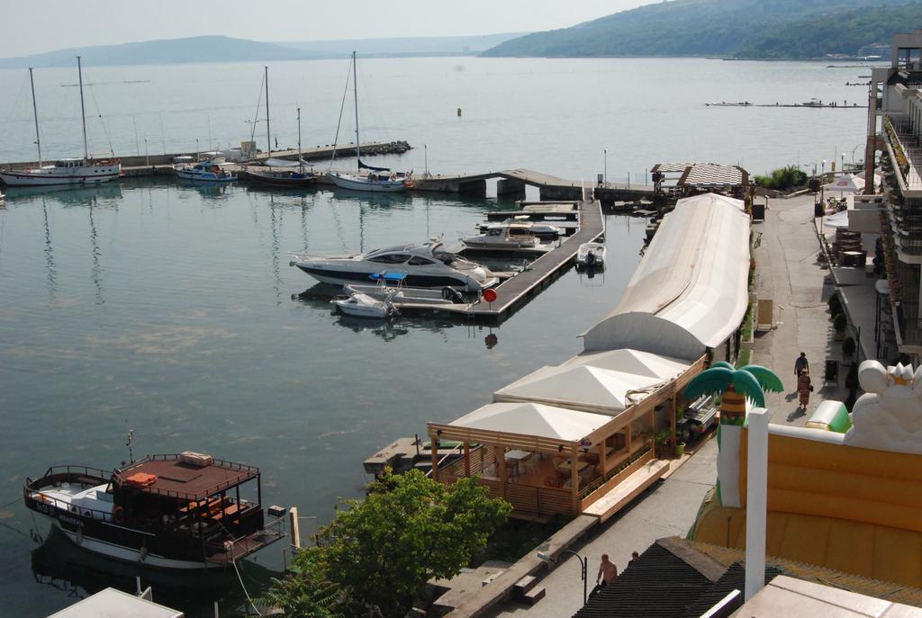 Lotos Hotel Balchik Esterno foto