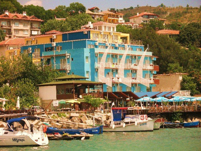 Lotos Hotel Balchik Esterno foto